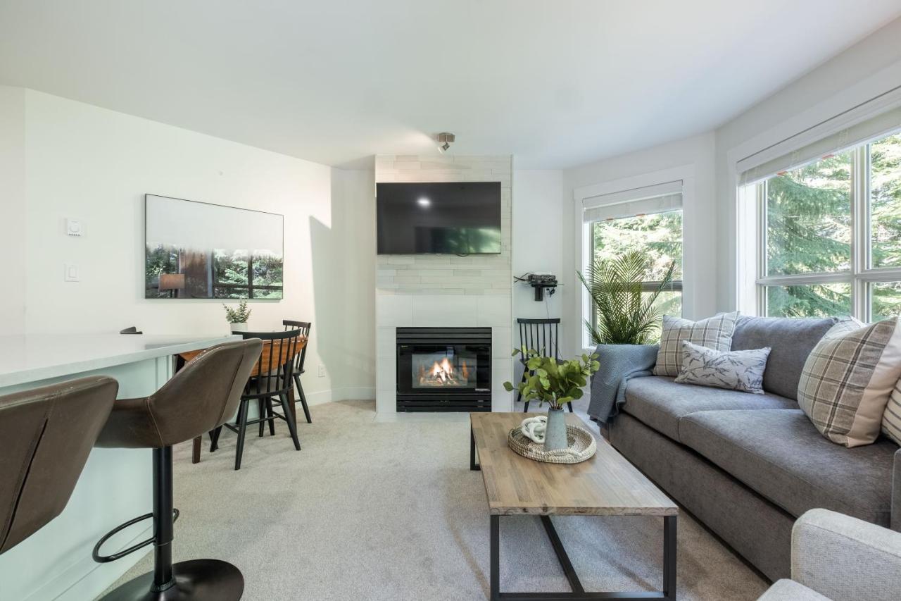 Villa The Aspens By Outpost Whistler Extérieur photo
