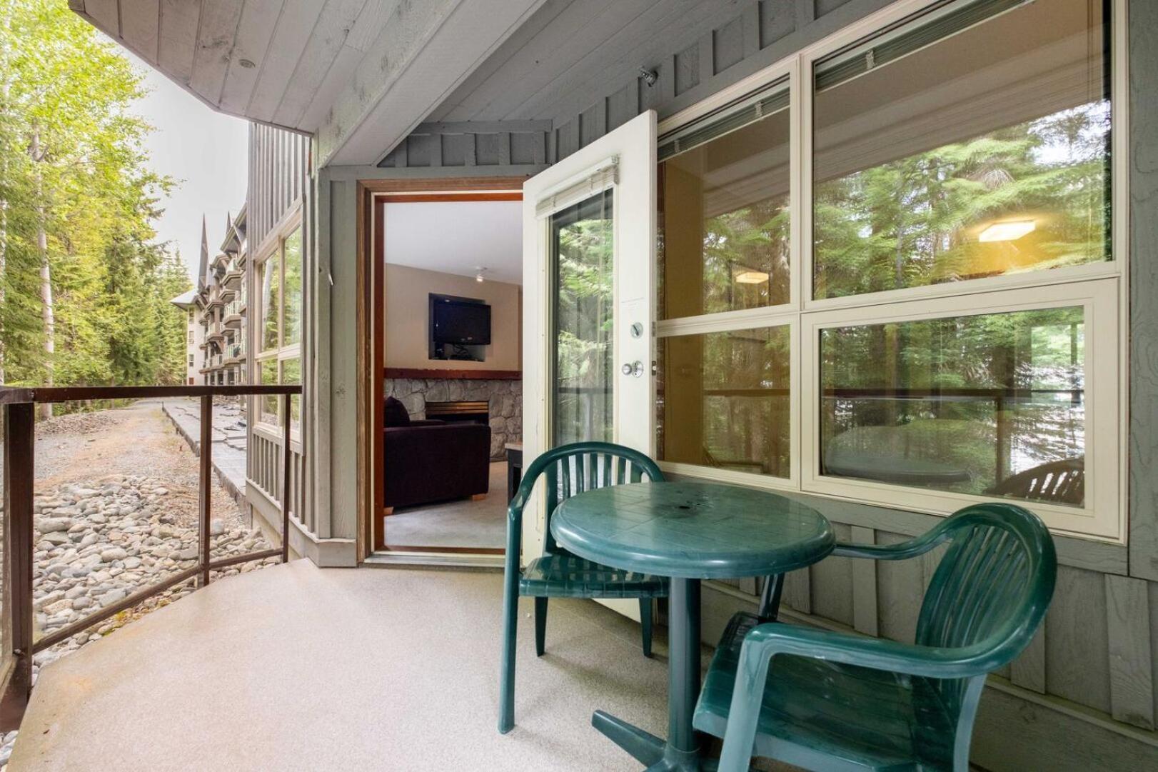 Villa The Aspens By Outpost Whistler Extérieur photo