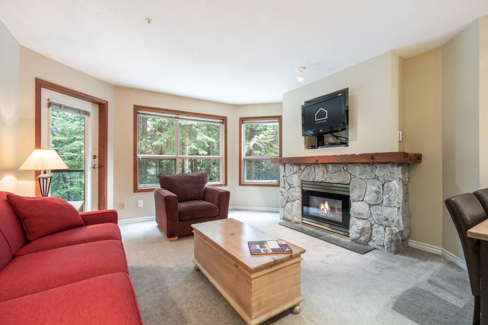 Villa The Aspens By Outpost Whistler Extérieur photo
